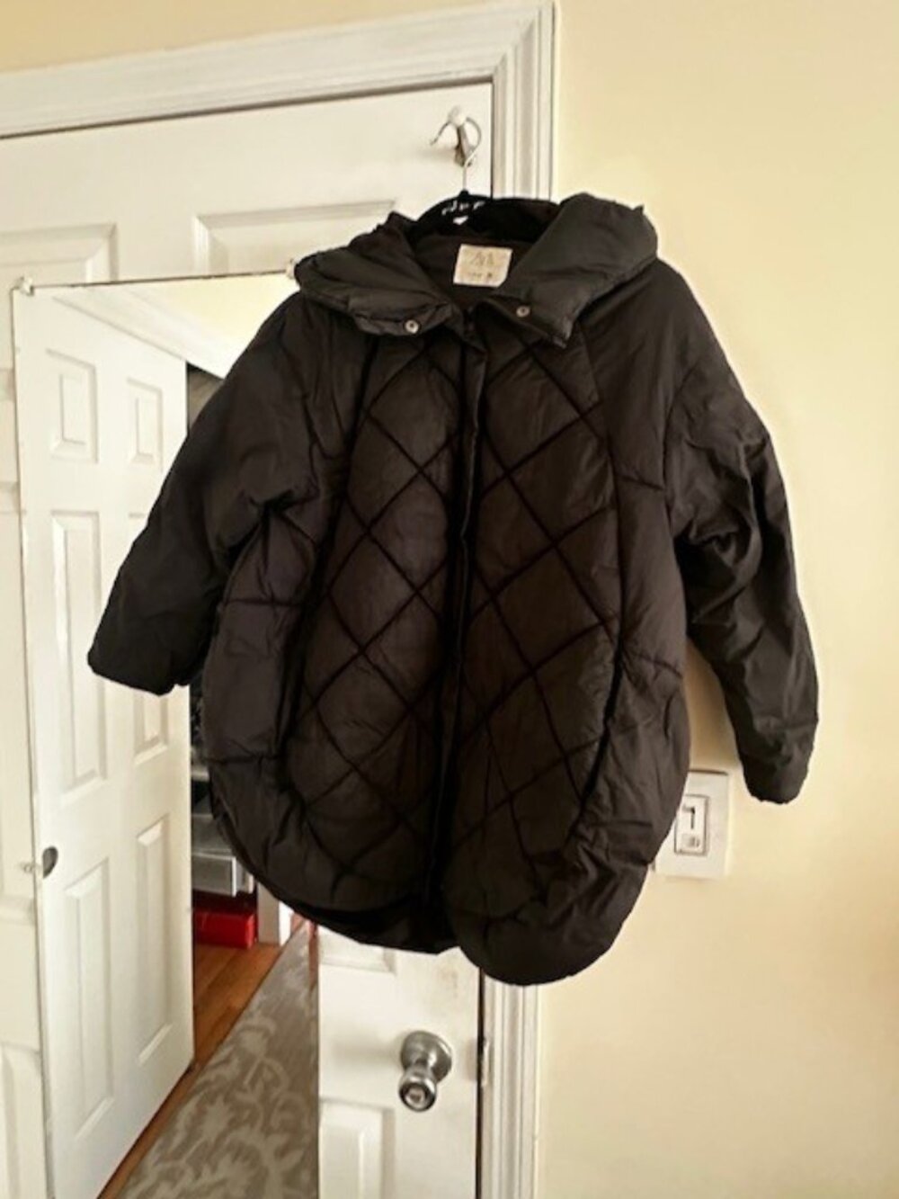ZARA Kids Quilted Puffer, size 11-12, can be used as S for adults , New